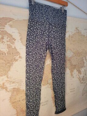 Free people animal Print Ribbed Leggings in Blue Variation Size Small